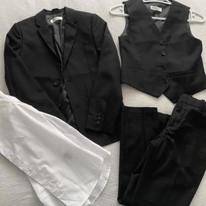 Suit black